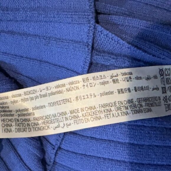 Zara Ribbed Deep-V Cropped Long Sleeve Sweater in Blue – Size Medium - Picture 7 of 7